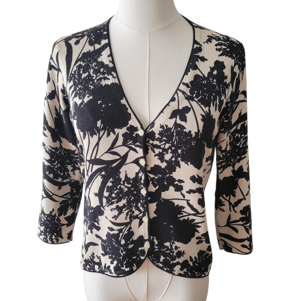 Ann Taylor Black & Cream Floral Lightweight Cardigan Sweater Size Small‎